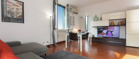 Apartment | Living area