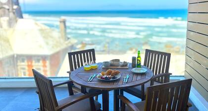 2-Bed Muizenberg Apartment Sea View Home