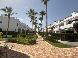 Property grounds - Charming apartment 200m from beach with communal garden (San Juan de los Terreros)