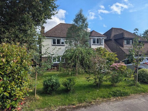 Family Home in Lovely Village With big Garden