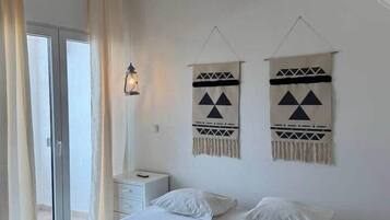 Fer et planche Ă repasser, Wi-Fi, draps fournis