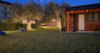 The Garden Annex in Pescara – 9 min from the Sea, Wi-Fi, AC, EV Charging
