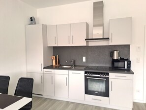 Private kitchen - Old Factory Living- Cozy vacation apartment in an old factory building (Adelsdorf)