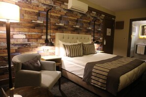 Standard Double Room | Minibar, desk, laptop workspace, free WiFi - DİASOS OTEL (İzmir)