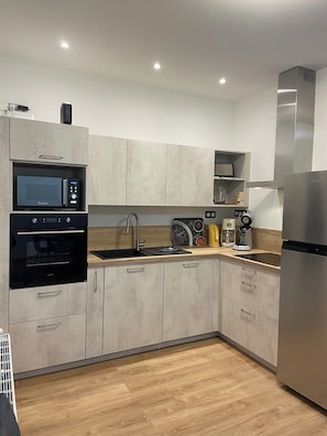 Private kitchen - Villa Gabriel René, House with Ocean View (Berck)