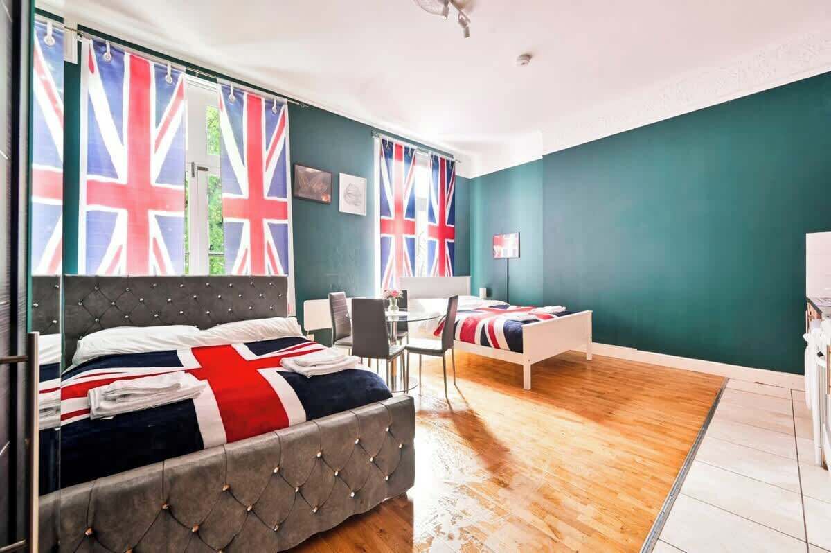 Strykejern/-brett, wi-fi og sengetøy