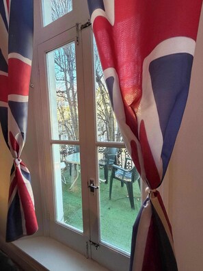 Interior - London Style (7) Apartment (Greater London)