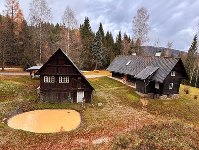 Holiday Home 'Lorenzfranzl' with Private Garden and Wi-Fi