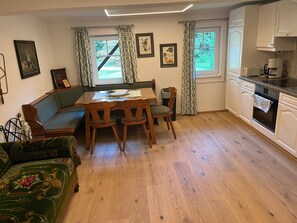 Interior - Holiday Home 'Lorenzfranzl' with Private Garden and Wi-Fi (Sankt Oswald ob Eibiswald)