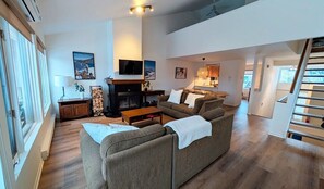 TV - Unit 33 - 4 bedrooms - 10 people (Beaupré)