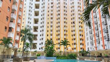 Kolam renang outdoor