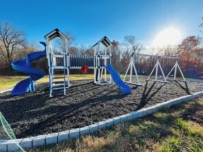 Children’s area - Alto O4 I Modern New Construction 2Bd Apartment (Clarksville)