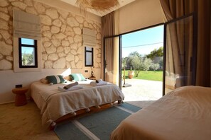 Zimmersafe, Bügeleisen/Bügelbrett, Reisekinderbett, kostenloses WLAN