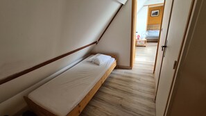 7 Schlafzimmer, Bügeleisen/Bügelbrett, Internetzugang
