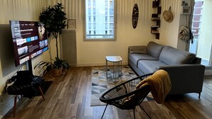 Unclassified image, 3 of 17, button - Félicità T2 - Swimming pool - Parking - Netflix - 15 minutes walk from downtown (Toulouse)