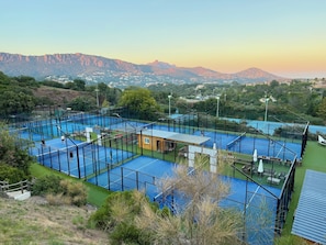 Sports court - Cap Esterel 1 Bed with Sea and Golf course views. (Saint-Raphaël)