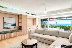 Villa, Accessible | 4 bedrooms, desk, Internet - Elegant Fresnaye Ocean View 4bed Nerine Manor (Cape Town)