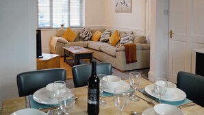 House - Ivydene - 3 Bedroom House -tenby (Tenby)
