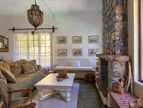 Villa | 4 bedrooms, Internet - Casa Calma Villa Nature Escape With Private Pool (Aigialeia)