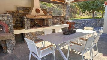 House | 4 bedrooms, Internet