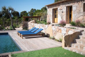 Pool - Large, single-storey sheepfold with panoramic views and private pool (Sotta)