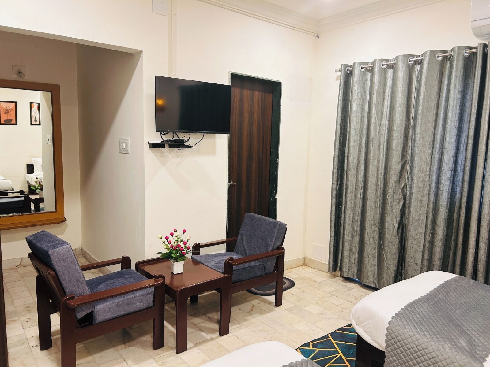 Bügeleisen/Bügelbrett, kostenloses WLAN