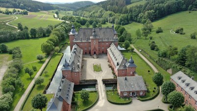Uhrenturm Holiday Apartment
