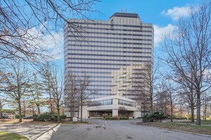 Exterior - Beautiful King Hotel Room (East Rutherford)