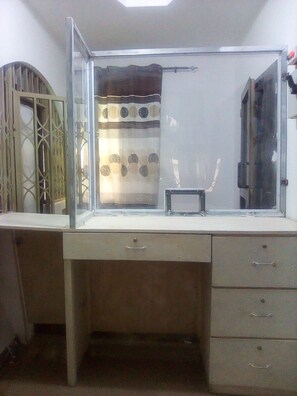 Reception - Regal Royal Suites (Accra)