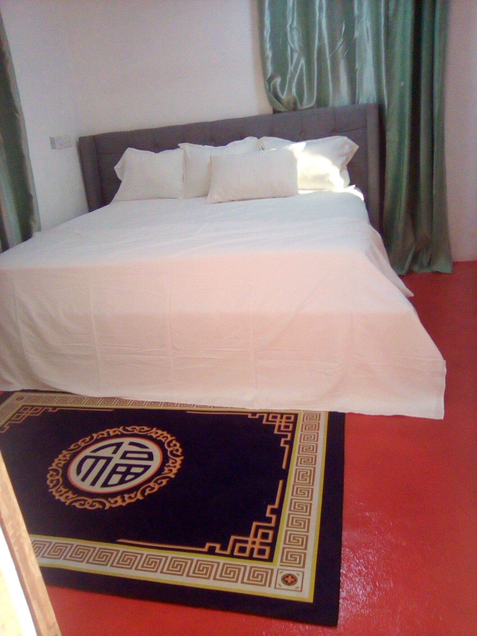 Cookware/dishes/utensils