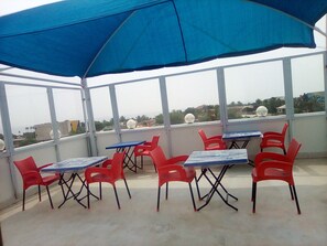 Double Room | Terrace/patio - Regal Royal Suites (Accra)