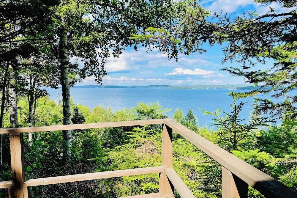 Lake-view Escape! Easy Access to Camden & Belfast - Bayside, ME