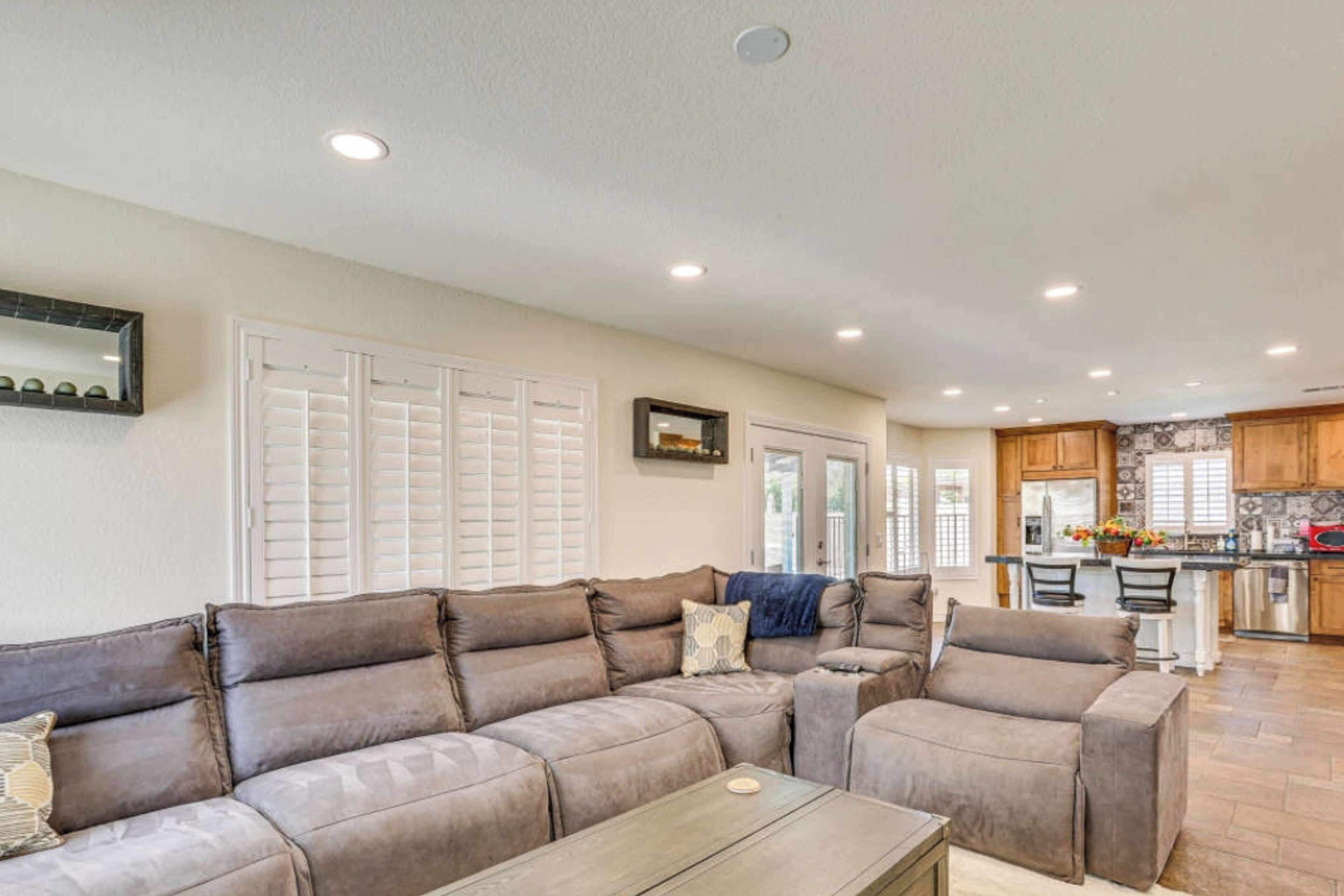 House (4 Bedrooms) | Interior