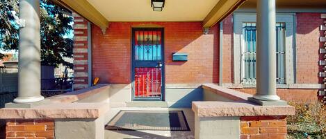 Apartment (1 Bedroom) | Interior