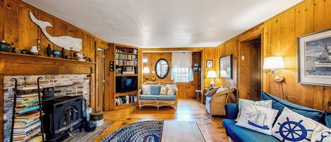 House (3 Bedrooms) | Front of property