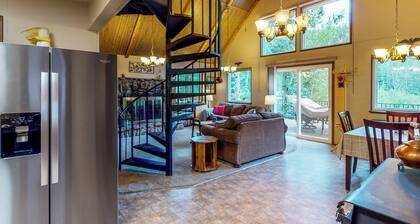 Deck & Mtn Views! Family A-frame Cabin Near Stream