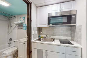 Apartment (0 Bedroom) | Interior - Dolphin & Manatee Cove Condo: Beach Access + More! (Ruskin)
