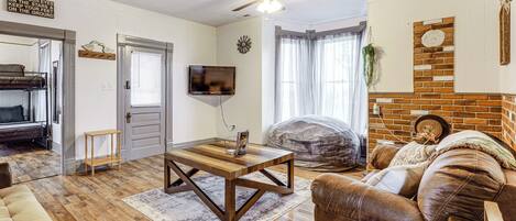 Rumah (2 Bedrooms) | Interior