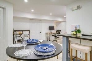 Apartment (1 Bedroom) | Interior - 1 Mi to the Metro! Centrally Located Apt Near DC (Silver Spring)