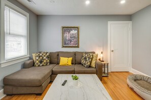 Apartment (1 Bedroom) | Interior - Easy Metro Access: Wfh-friendly Apt 7 Mi to DC! (Silver Spring)