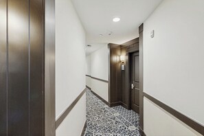 Apartment (1 Bedroom) | Interior - 1BR Ski-in/ski-out Condo w/ Views, Pool, Hot Tub (Olympic Valley)