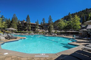 Apartment (1 Bedroom) | Interior - Sweeping Views & Access to Slopes: Everline Condo (Olympic Valley)