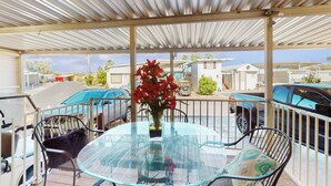 Unclassified image, 5 of 27, button - Manufactured w/ Pools, Hot Tubs, Pickleball, AC (Surprise)