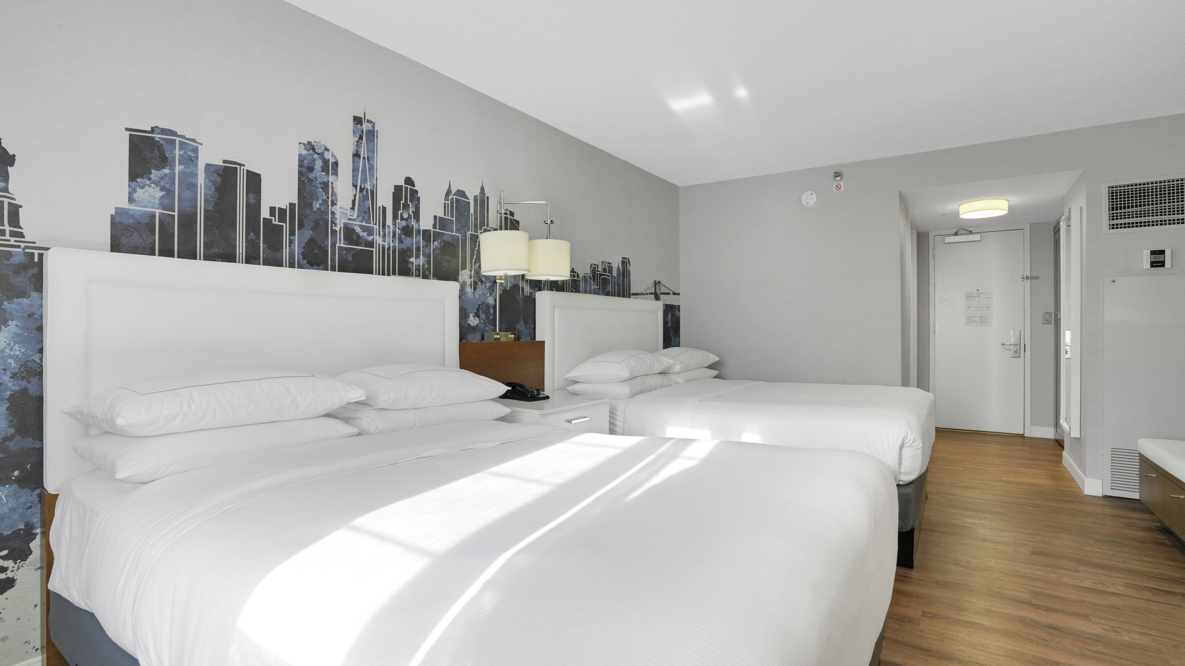 Iron/ironing board, free WiFi, bed sheets