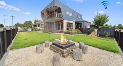 Bendigo Lakeside - settle into your lakeside haven
