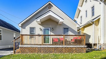 House (3 Bedrooms) | Front of property