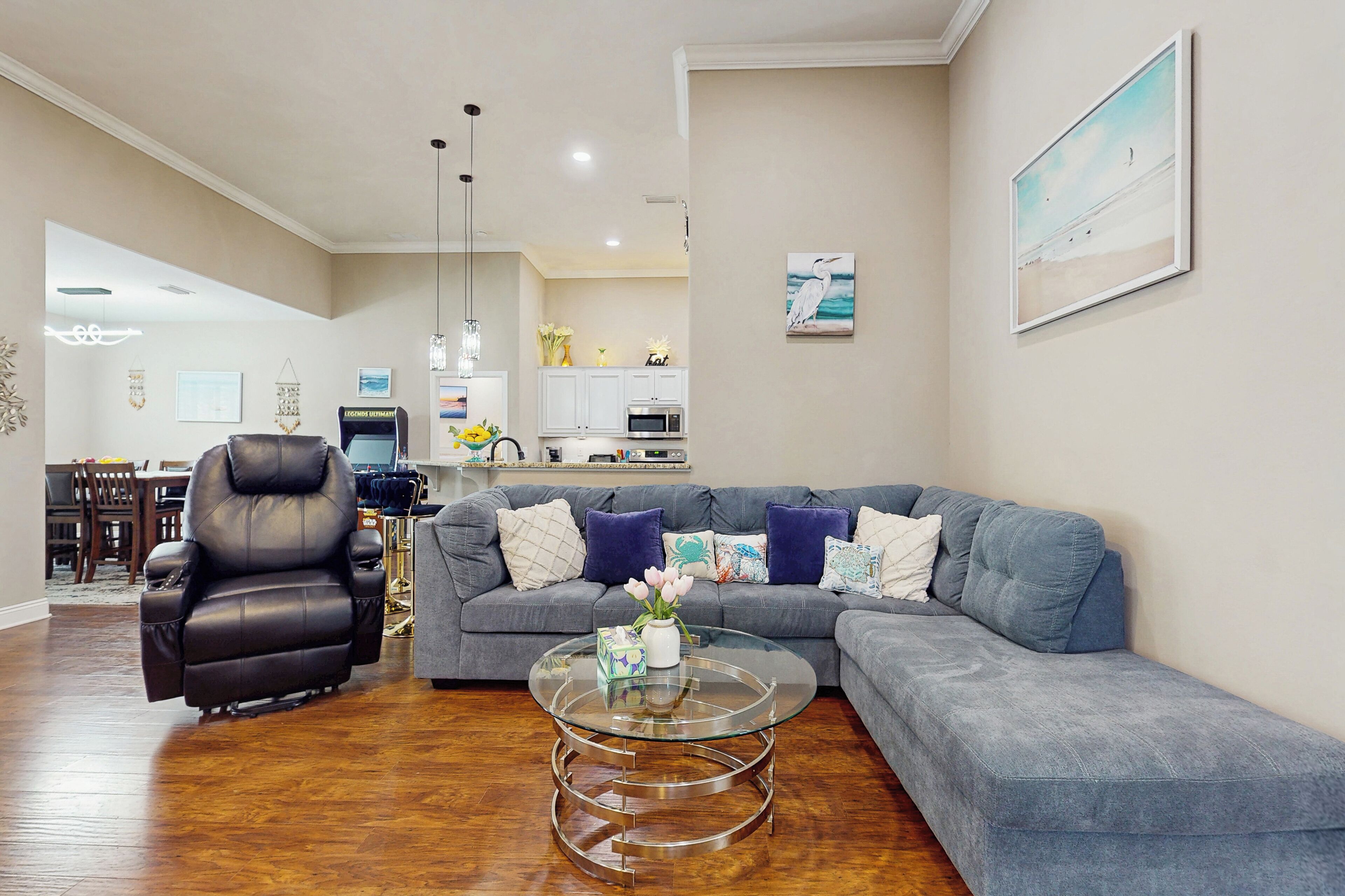 House (5 Bedrooms) | Interior