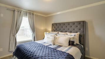 Apartment (1 Bedroom) | Interior