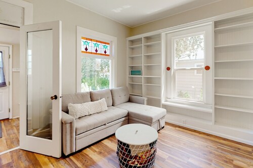 2BR Home w/ Mountain View, W & D, Private Yard