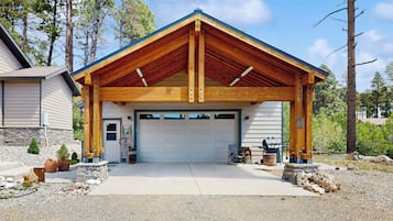 House (1 Bedroom) | Interior